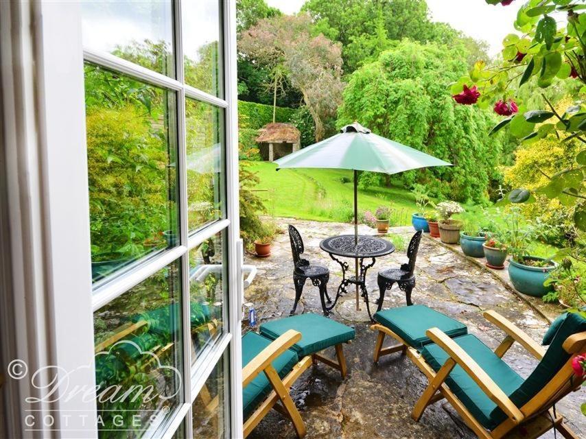 Sixpenny Cottage Upwey Exterior photo